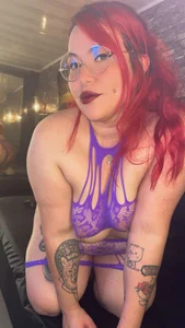 ARE REVEALING GLANCES de Bruja__Scarlata  3 Imagens