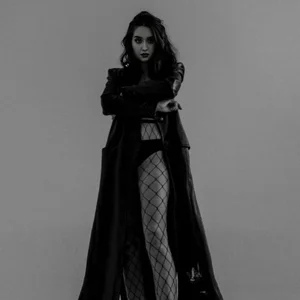 Public od ShadowEve  2 snímek