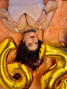 HAPPY BIRTHDAY 🎁💝 de Roxylicious__  4 Imagens