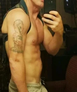 Public od HotelEchoAlphaDelta  snímek