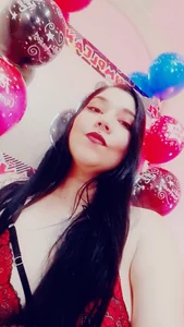 sharonnleon happy birthday to me 🖤 Pic 3