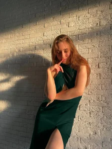 PetraHambelton stay on streeet Pic