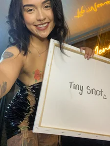 CharlotteScotte tiny snot รูป 