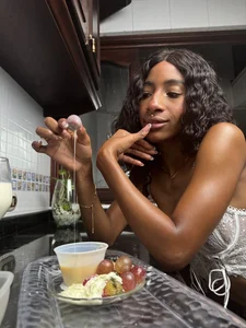 connie_west0 Delicious milk Immagine  2