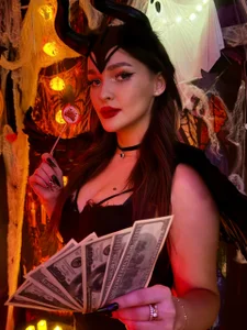 liana_letrim_066Happy Halloween) Your Maleficent) Bild 3