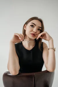 VallieBrandwein A hot and strict woman❤️‍🔥 รูป  2