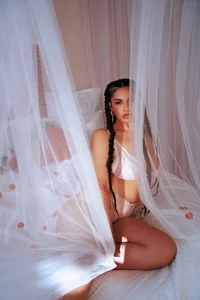 LillyKnight Public Pic 3