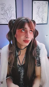 annie_sweet3 Public Pic 5