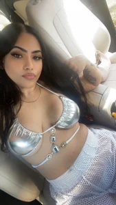 Public de nadi006  4 photos