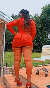 SexyAssQueenX Public Pic 4