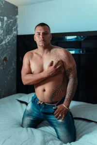 LucassFoster Public  6. fénykép