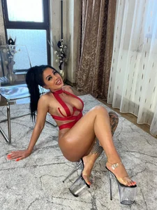 Public de AnyssyaHot  3 Imagens