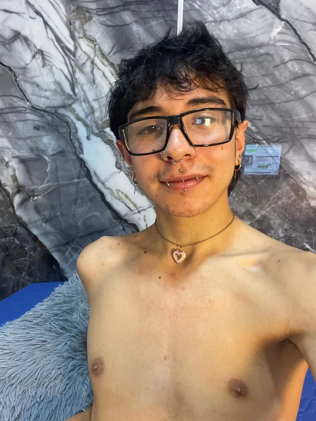 صور NoahWalker__ الرائجة  5546