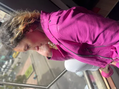 Charlotte-Sweet- window Pic 9