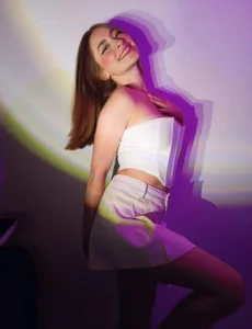 chloe_rockss_ kullanıcısının In the shadow 🖤🌺 albümü -  3 fotoğraf