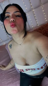 kiana_cream do you like my hair today ? Pic 5