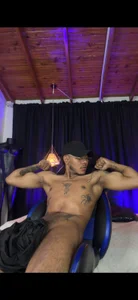 BRAHIAN_STEVEN very sexy body slika