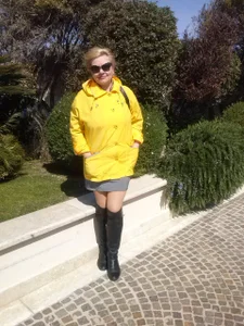 xHoneyLadyx Holidays Pic 4