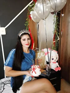 LUCY_LI Enjoying my birthday🥳🎉🎈 Pic 2