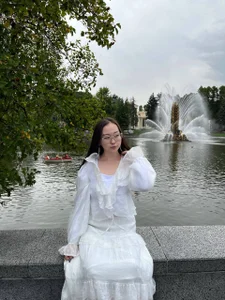 MazieErcole's Reflections in White Sex Photo 3