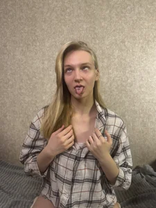 Zdjęcia Angel-Alex I'm wearing a shirt: 