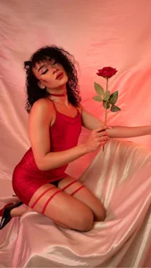 BritannyClaire Be my valentine Hình 2