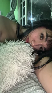 IsabellRodriguez18: Public ( 3 фото)