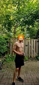 BlushAndEarn Public  6. fénykép