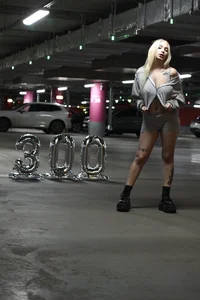 Mila_NoRules Thanks all 300k persons Foto 4