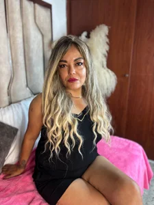 Olivia__Milf Public зображення 5