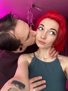 DulcieBendix there is nothing more delicious than her lips Pic 3