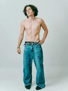 bruce_oliver69: me ♥ ( 4 фото)