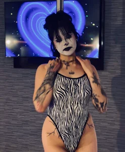 Saskia_Vellour_ Halloweek Day 1 🎃🤡✨  6. fénykép