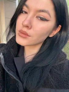 KaryHornsby Public Pic 2