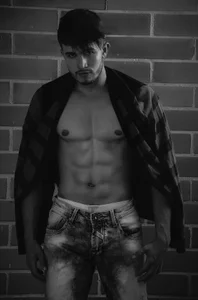 Jordan_Phillip_ Public Pic 2