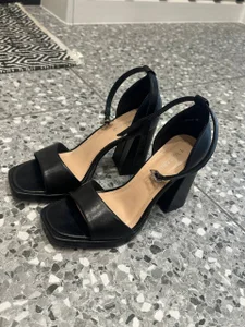 Zdjęcia Lunainnk my heels, choose one:  4