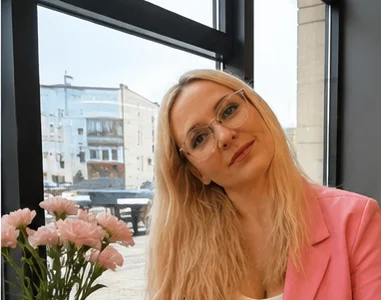 Evelyn_Harris Public 사진