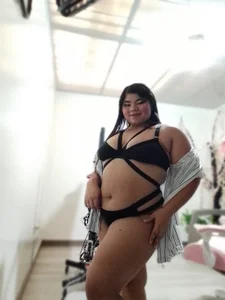 Lia_Arellano How hot I feel, my body calls you😈 Immagine 