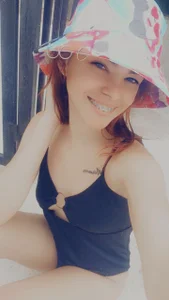 mia-kalinfa1 Public Pic 5