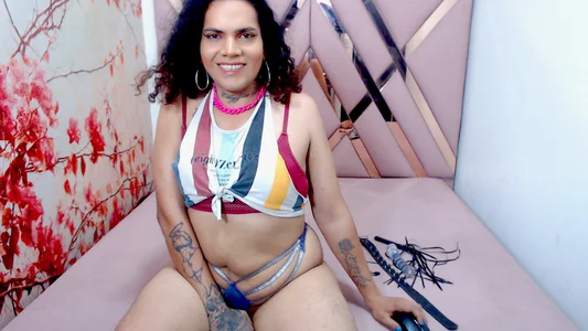 Dirty_Maleja_TS's damn bitches Sex Photo 1