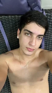 apolo_moon_ In gym Billede 3