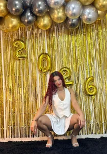 Alisha_Evans_Rs "New year, same temptation — just harder to resist." ✨🔥 Pic 4