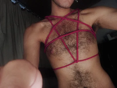 die_mond ⭕❌⭕❌Playing with my strings ❌⭕❌⭕ Pic