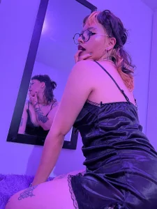 Luna_Blooms teasing 🤡🫦😈❤️‍🔥 Foto 3