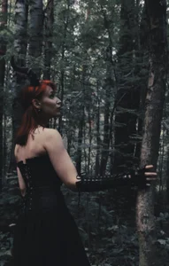 Dora_MarcelliのSuccubus Led You Into The Forest Of Horny And Passion🎃の 3枚の写真