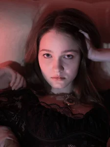 MichelleRoux The world reflected in her eyes🖤 Pic 5