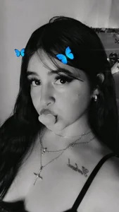 sunshine_maddy Public  2টি ছবি