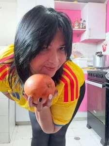Venus_R0se 💋Madurez, dulzura y raíces de mi colombia🇨🇴 Pic 2