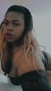 ebonny_suggarmommy1 MILF SEXY Poză 3