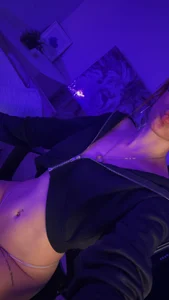 AlaskaFlowerss_ Public صورة واحدة|AlaskaFlowerss_ Public صورتان|AlaskaFlowerss_ Public  9 صور|AlaskaFlowerss_ Public  9 صورة